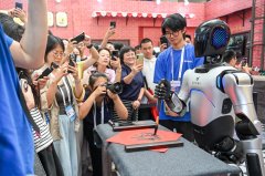 将AI手艺从头定位为全球计谋资本